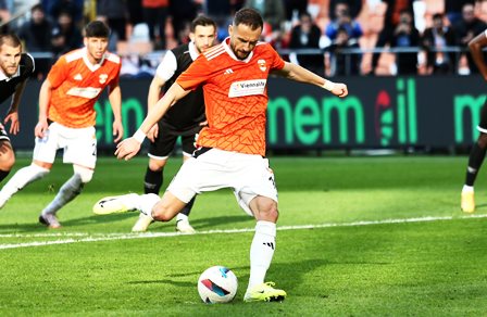 Viennalife ve Adanaspor’dan Forma Sponsorluğu İş Birliği